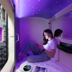Capsule Constellation 89 Capsule hotel